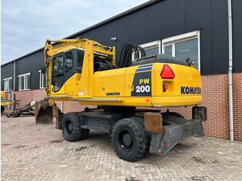 Riteņu ekskavators Komatsu PW200: foto 2
