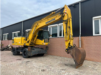 Riteņu ekskavators Komatsu PW200: foto 3