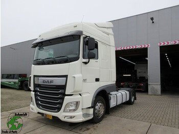 Kabīne un interjers DAF XF 106