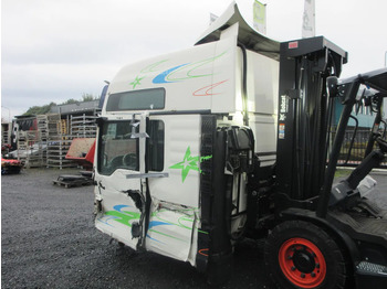 Kabīne un interjers - Kravas automašīna MAN MAN 18.480 CABINE VOOR ONDERDELEN DONOR EURO 5: foto 4 Kabīne un interjers - Kravas automašīna MAN MAN 18.480 CABINE VOOR ONDERDELEN DONOR EURO 5: foto 4