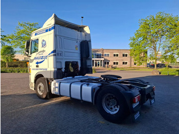 Vilcējs DAF XF106-460 / INTARDER / DEB / MANUAL / AIRCO / CLEAN TRUCK / EURO-6 / 2014: foto 3