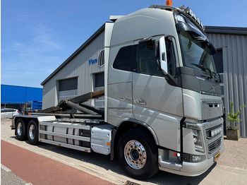 Pacēlājs ar āķi VOLVO FH16 750