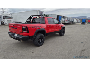 Pikaps DODGE RAM 1500 TRX 6.2 HEMI V8 Supercharged 523kW: foto 5