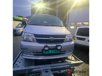 Vieglā automašīna TOYOTA