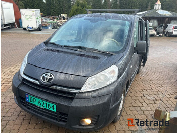 Vieglā automašīna TOYOTA