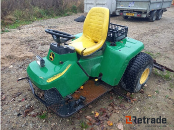 Dārza tehnika JOHN DEERE