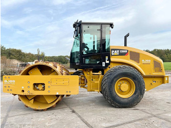 Veltnis CATERPILLAR CS66B