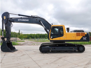 Kāpurķēžu ekskavators HYUNDAI