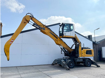 Atkritumu iekrāvējs LIEBHERR LH 30 M