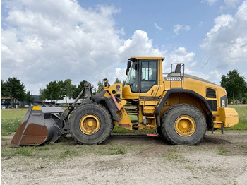 Riteņu iekrāvējs VOLVO L180H