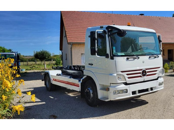 Būvgružu konteineru vedējs MERCEDES-BENZ Atego