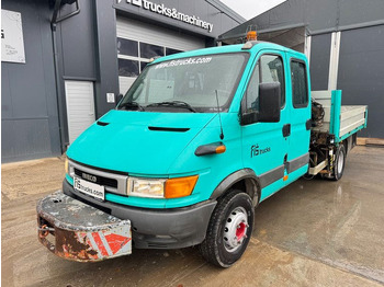 Automašīna ar kravas platformu IVECO Daily