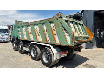 Kravas automašīna pašizgāzējs Mercedes-Benz SK 3235 8X4 tipper - V8: foto 5