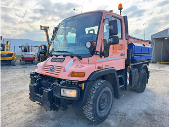 Kravas automašīna UNIMOG U300