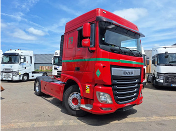 Vilcējs DAF XF 440 XF440 ADR: foto 3