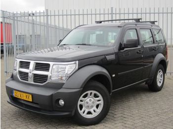 Vieglā automašīna Dodge Nitro Nitro 2.8 CRD SXT 4x4: foto 1