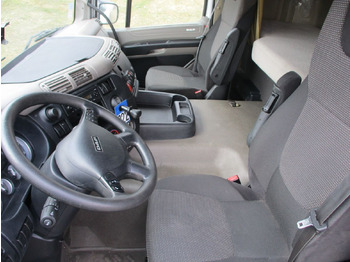 Kravas automašīna ar slēgto virsbūvi DAF  CF 75.310: foto 5
