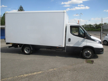 Furgons ar slēgtā virsbūve Iveco Daily 35C16: foto 4