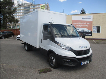 Furgons ar slēgtā virsbūve Iveco Daily 35C16: foto 3