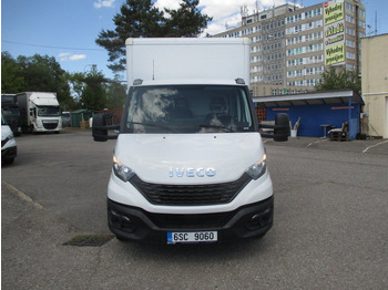 Furgons ar slēgtā virsbūve Iveco Daily 35C16: foto 2