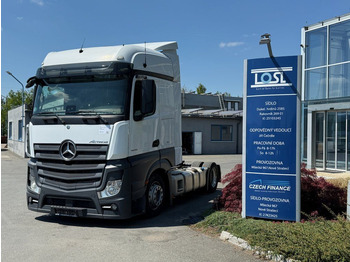 Vilcējs MERCEDES-BENZ Actros 1845