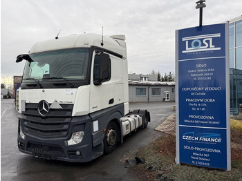 Vilcējs MERCEDES-BENZ Actros 1845