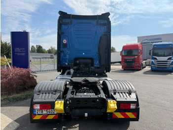 Ford F-MAX EURO 6 līzingu Ford F-MAX EURO 6: foto 5 Ford F-MAX EURO 6 līzingu Ford F-MAX EURO 6: foto 5