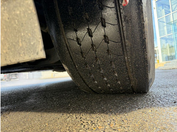 Vilcējs Mercedes-Benz 1848 Actros Gigaspace: foto 5