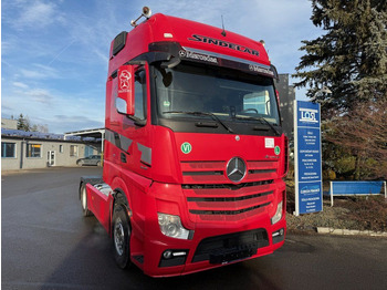 Vilcējs Mercedes-Benz 1848 Actros Gigaspace: foto 2