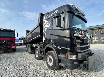 Interior photo 1: Kravas automašīna pašizgāzējs Scania R 650 8x4 / V8 / TULOSSA