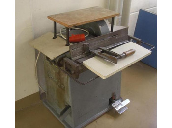 Iesiešanas mašīna