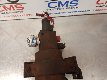 Hidraulika Case 5120, 5140, 5130, 1056xl, 956xl Pressure Regulating Valve 1328737c91: foto 3