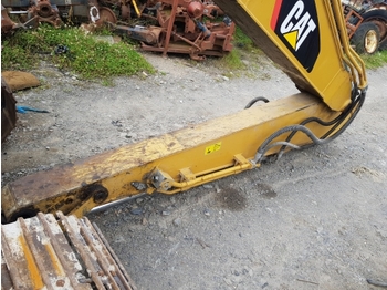 Strēle CATERPILLAR