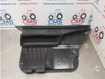 Kabīne un interjers - Traktors Claas Arion 640, 600, 500  Air Duct Panel, Straight Connector 0021928671: foto 2
