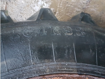 Ritenis - Traktors Ford 30, Tw, 40 Series Tw15, 8530, Tw20 Rear Adjustable Wheel Ant Tyre 18.4r38: foto 4