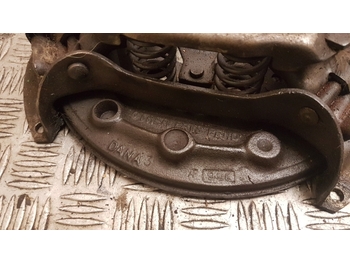 Sajūgs un rezerves daļas - Traktors Ford 4100, 4200 Clutch Pressure Plate C9nn7563e: foto 3