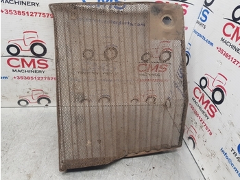 Radiatora reste - Traktors Ford 6640, 5640, 7740 Side Panel Grill Rhs 820052308, E9nn8k188ad, 81875284: foto 3 Radiatora reste - Traktors Ford 6640, 5640, 7740 Side Panel Grill Rhs 820052308, E9nn8k188ad, 81875284: foto 3