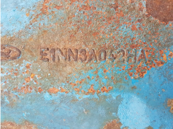 Priekšējā ass Ford New Holland Tw20, Tw10, Tw30 Front Axle Support E1nn3029hb, E1nn3a042ha: foto 5