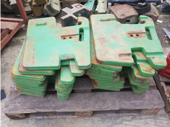Pretsvars JOHN DEERE