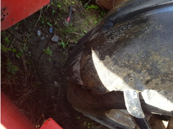 Virsbūve un ārpuse Manitou Mlt735-120 Lsu Cab Mudguard Fender Front Kit: foto 5