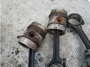 Virzuļi/ Gredzeni/ Bukse - Traktors Massey Ferguson 135, 140, 145 Ad3.152 Pistons Set, Con Rod, 82111, 84774, 84957: foto 2