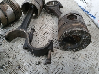 Virzuļi/ Gredzeni/ Bukse - Traktors Massey Ferguson 135, 140, 145 Ad3.152 Pistons Set, Con Rod, 82111, 84774, 84957: foto 5
