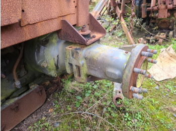 Aizmugurējā ass MASSEY FERGUSON