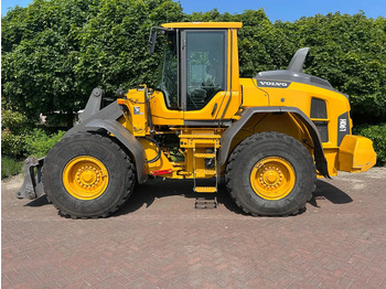 Riteņu iekrāvējs VOLVO L90H