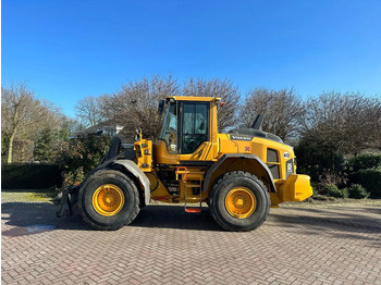 Riteņu iekrāvējs VOLVO L90H