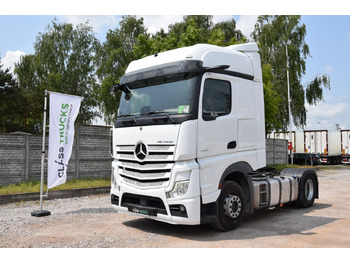 Vilcējs MERCEDES-BENZ Actros 1845