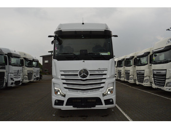 Vilcējs Mercedes-Benz Actros 5 1845 BigSpace Max tanks: foto 2