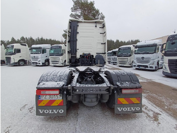 Vilcējs Volvo FH 500 Globetrotter XL: foto 4