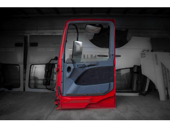 Durvis un rezerves daļas - Kravas automašīna MERCEDES-BENZ ACTROS MEGA SPACE MP II - RIGHT: foto 2