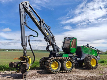 Harvesters JOHN DEERE